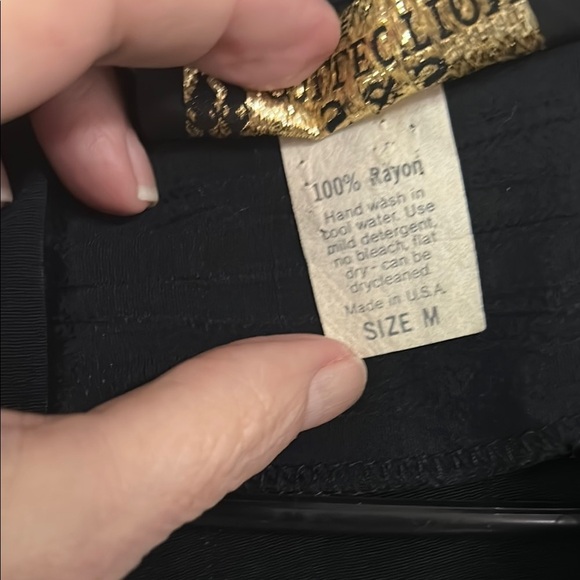 Elegant Black Cardigan with Gold Accents - Picture 3 of 5